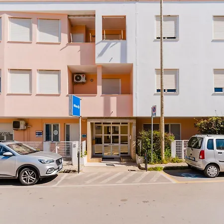 Valentina A 5 Posti *